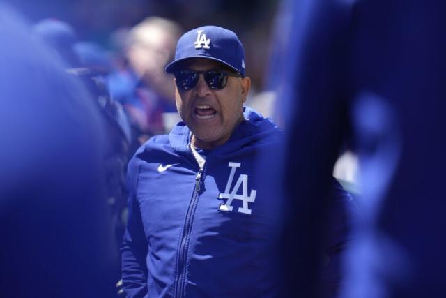 Dodgers' Dave Roberts offers worrying center field update ahead of