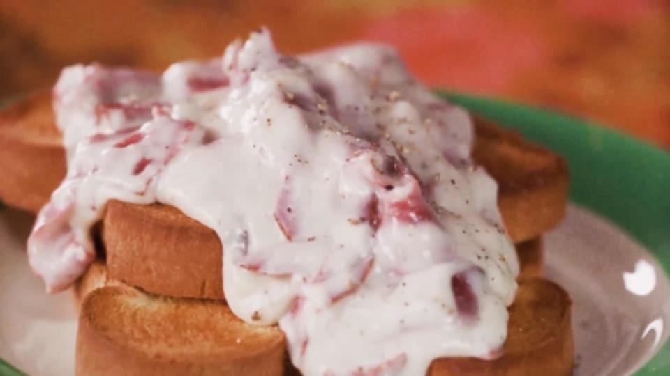 Creamed Chipped Beef & Toast