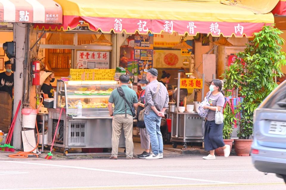 台中｜翁記剝骨鵝肉