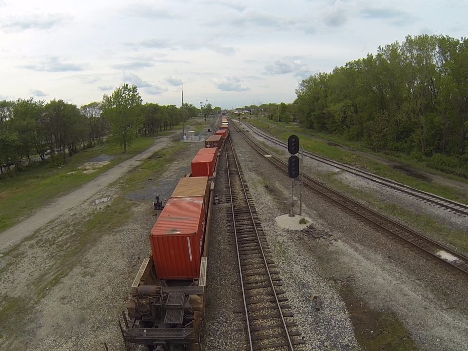 75th St Corridor_aerial train