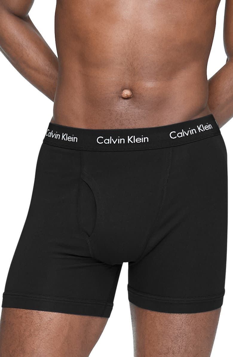 <p><strong>Calvin Klien</strong></p><p>nordstrom.com</p><p><a href="https://go.redirectingat.com?id=74968X1596630&url=https%3A%2F%2Fwww.nordstrom.com%2Fs%2Fcalvin-klein-5-pack-boxer-briefs%2F5596145&sref=https%3A%2F%2Fwww.esquire.com%2Fstyle%2Fmens-fashion%2Fg40392992%2Fnordstrom-anniversary-sale-mens-fashion-deals-2022%2F" rel="nofollow noopener" target="_blank" data-ylk="slk:Shop Now" class="link ">Shop Now</a></p><p><del>$68.00</del><strong><br>$42.99 (38% off)</strong></p><p>Like the pious Nordstrom shoppers we are, we'll be stocking up on basics like Calvin boxer briefs this Anniversary Sale. </p>
