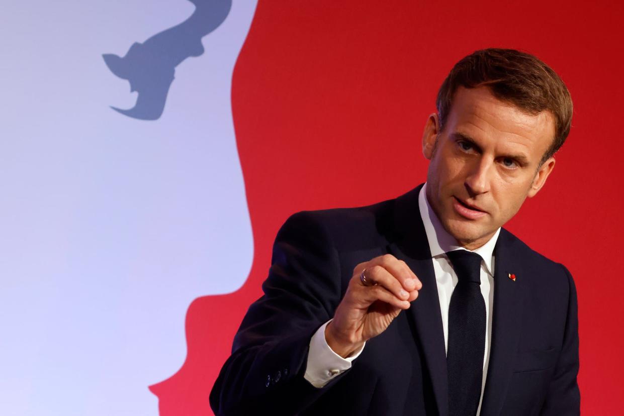 Emmanuel Macron prononce son discours sur les séparatismes, vendredi 2 octobre 2020, depuis Les Mureaux (Yvelines) - Ludovic Marin - Pool - AFP