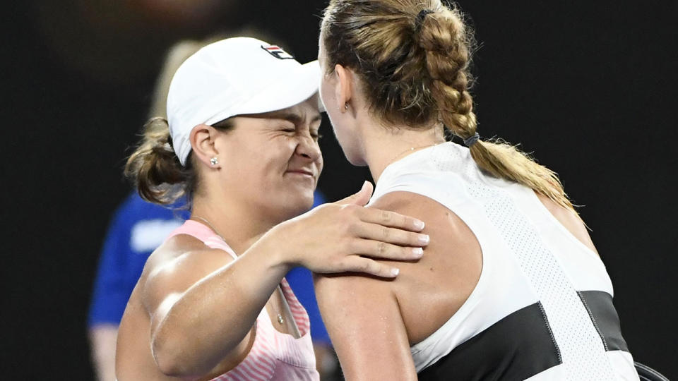 Petra Kvitova and Ashleigh Barty. (Photo by Recep Sakar/Anadolu Agency/Getty Images)