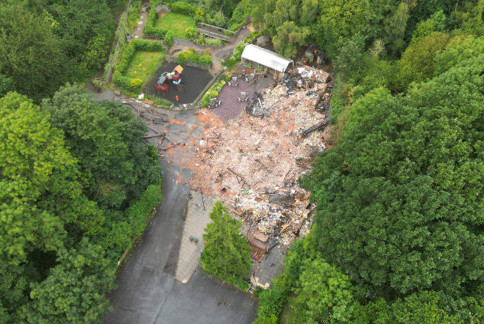 the-crooked-house-remains-of-britain-s-wonkiest-pub-demolished-two