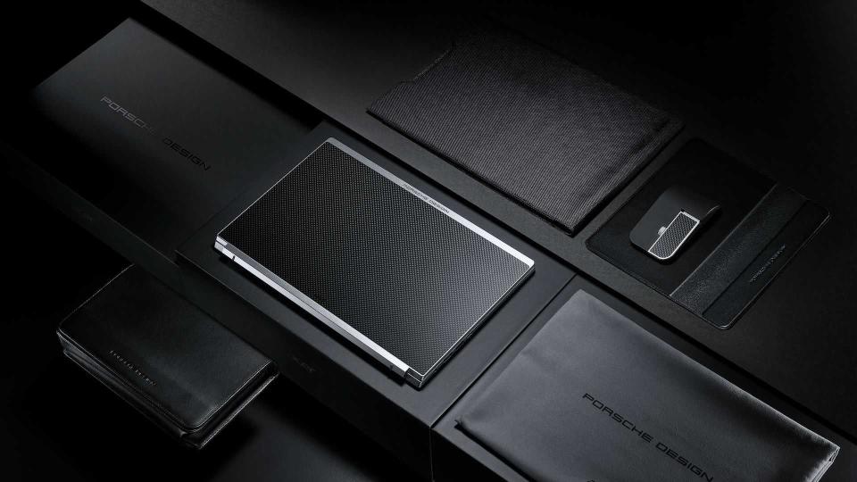Porsche Design & Acer聯合推出帶有賽事風格的「Book RS」筆電 