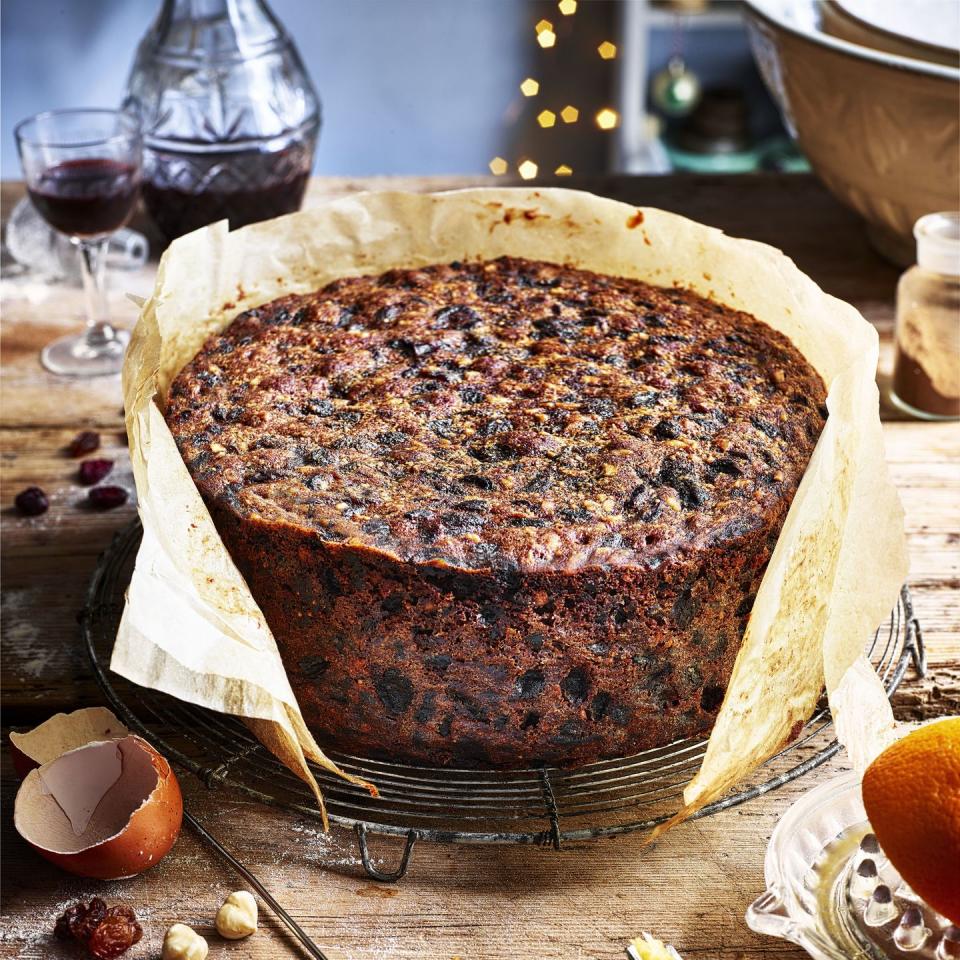 <p>A Christmas cake fit for a crowd. This recipe is oh-so decadent with a good fruity squidge factor. </p><p><strong>Recipe: <a href="https://www.goodhousekeeping.com/uk/christmas/christmas-recipes/a34874211/spiced-port-orange-christmas-cake/" rel="nofollow noopener" target="_blank" data-ylk="slk:Spiced Port and Orange Christmas Cake;elm:context_link;itc:0;sec:content-canvas" class="link ">Spiced Port and Orange Christmas Cake</a></strong></p>