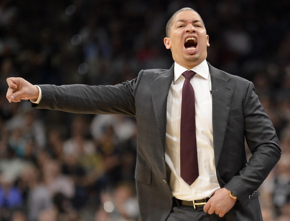 Cleveland Cavaliers head coach Tyronn Lue yells at one of his players during the first half of an NBA basketball game against the San Antonio Spurs, Monday, March 27, 2017, in San Antonio. (AP Photo/Darren Abate)