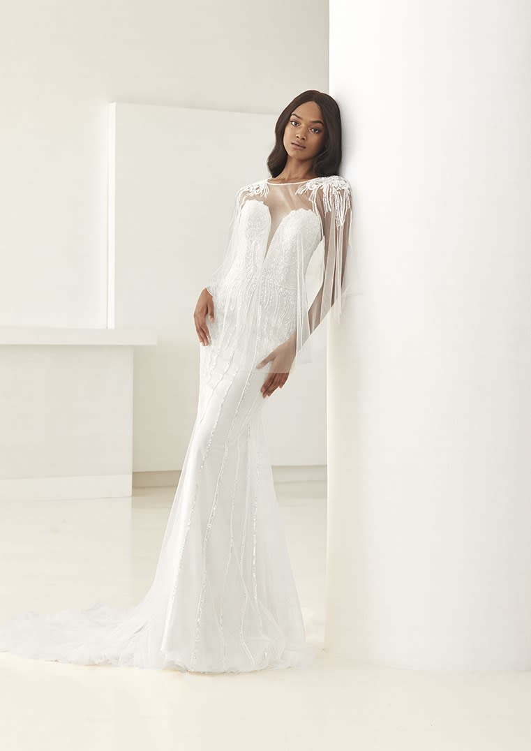 <cite class="credit">Photo courtesy of Pronovias</cite>