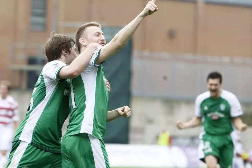 20/09/08 CLYDESDALE BANK PREMIER LEAGUE HAMILTON v HIBS (0-1) NEW DOUGLAS PARK - EDINBURGH Derek Riordan (2nd left) celebrates after putting Hibs ahead