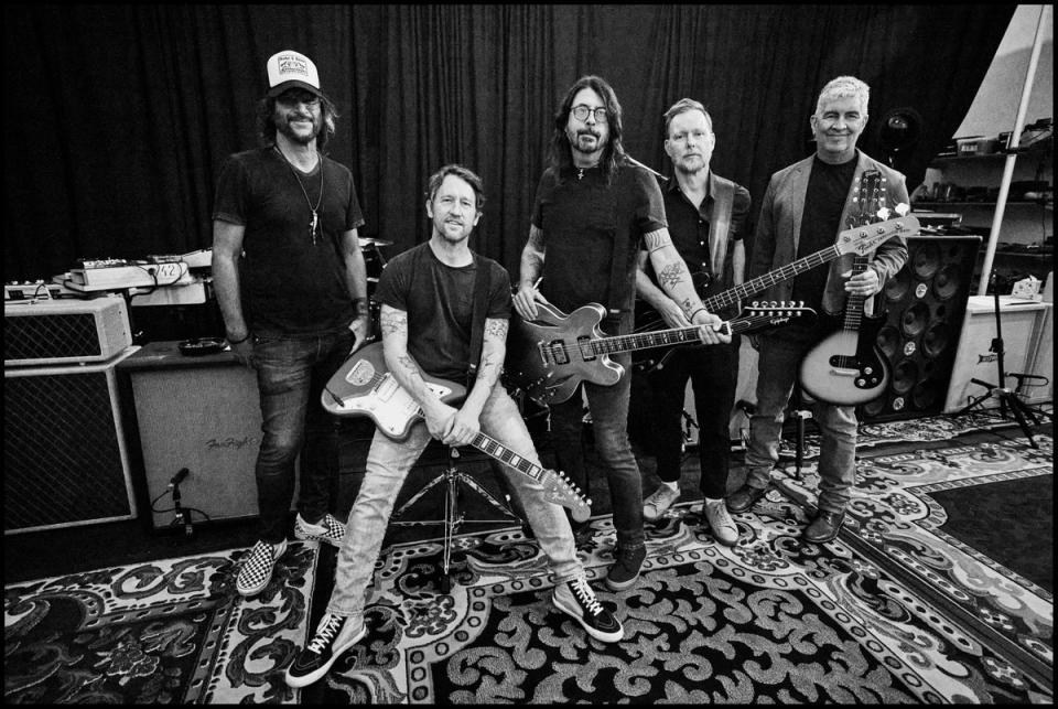 Danny Clinch photographing the Foo Fighters in Los Angeles on April 27th 2023. (L to R: Rami Jaffee, Chris Schiflett, Dave Grohl, Nate Mendel, Pat Smear). (Danny Clinch)