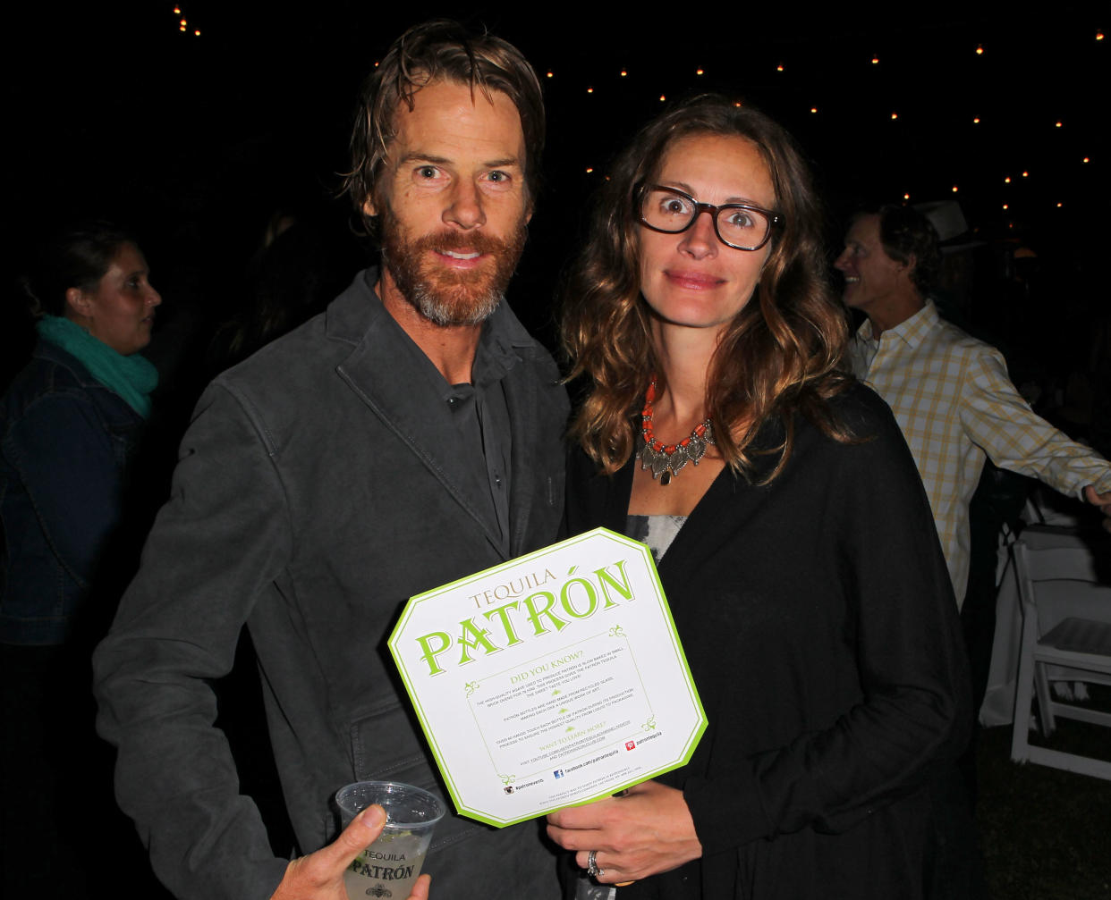 MALIBU, CA - OCTOBER 19:  Actress Julia Roberts and Danny Moder attend the  Malibu Boys And Girls Club Gala  on October 19, 2013 in Malibu, California.  (Photo by David Buchan/Getty Images)