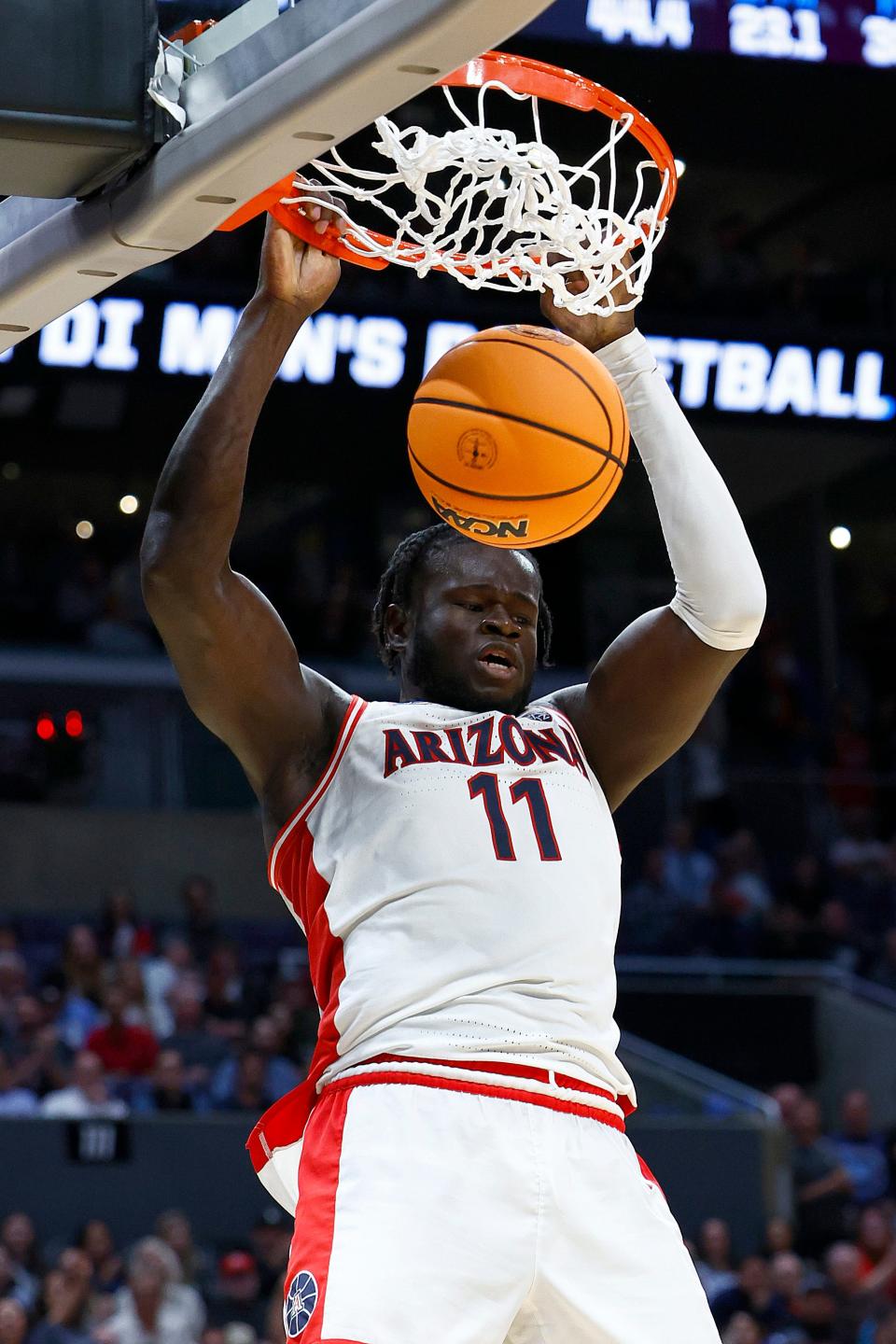 Oumar Ballo #11 of the Arizona Wildcats dunks against the Clemson Tigers during the second half in the Sweet 16 round of the NCAA Men's Basketball Tournament at Crypto.com Arena on March 28, 2024 in Los Angeles.