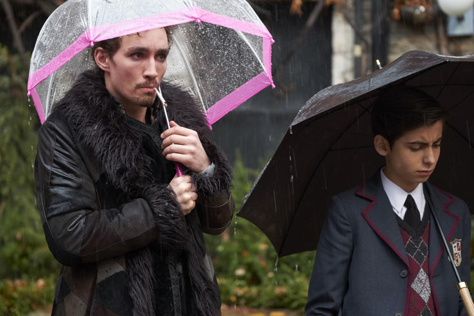 <p>Robert Sheehan dans The Umbrella Academy. © Christos Kalohoridis/Netflix </p>