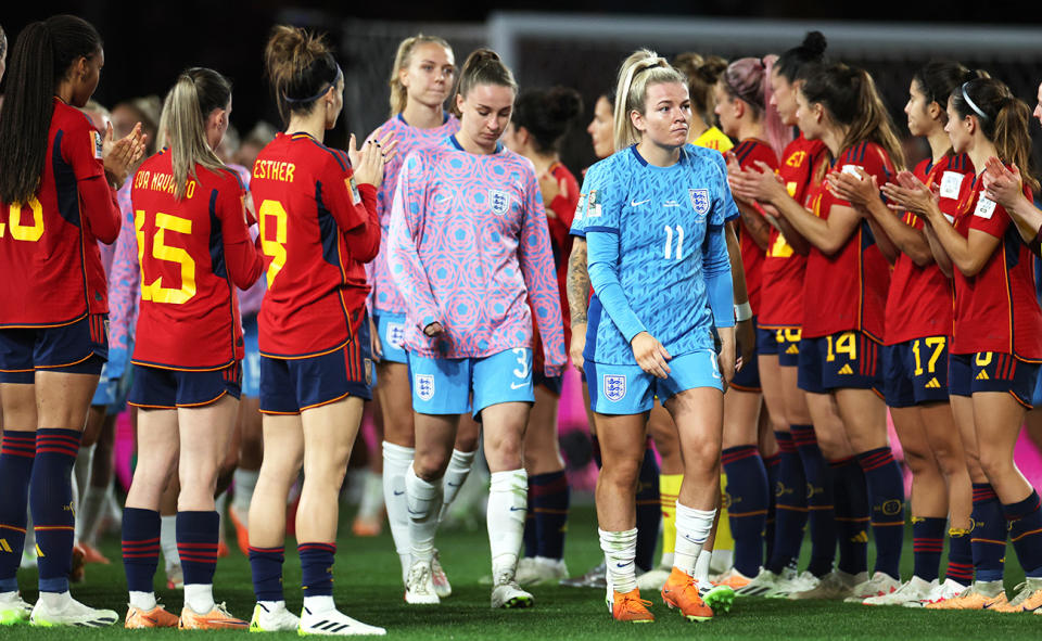 Jugadoras de Inglaterra, en la foto después de su derrota ante España en la final de la Copa Mundial Femenina.