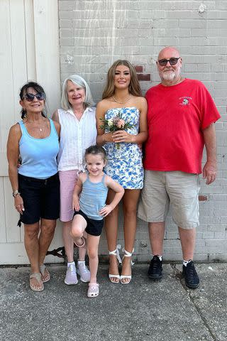 <p>Jamie Lynn Spears/Instagram</p> Jamie Lynn Spears' daughter Maddie poses with her grandmother, younger sister, Ivey, and others before her Homecoming dance