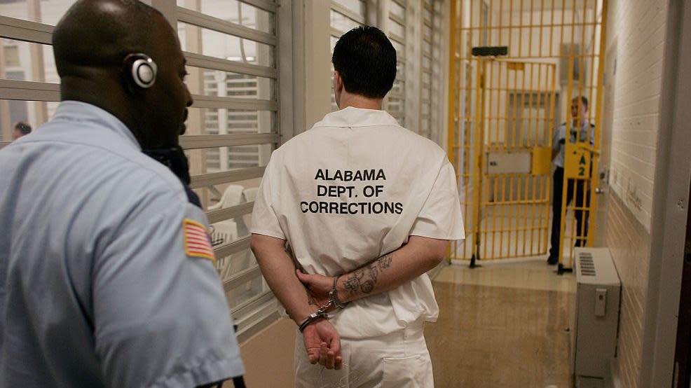 Un preso de espaldas en Alabama. (Foto: Getty Images)