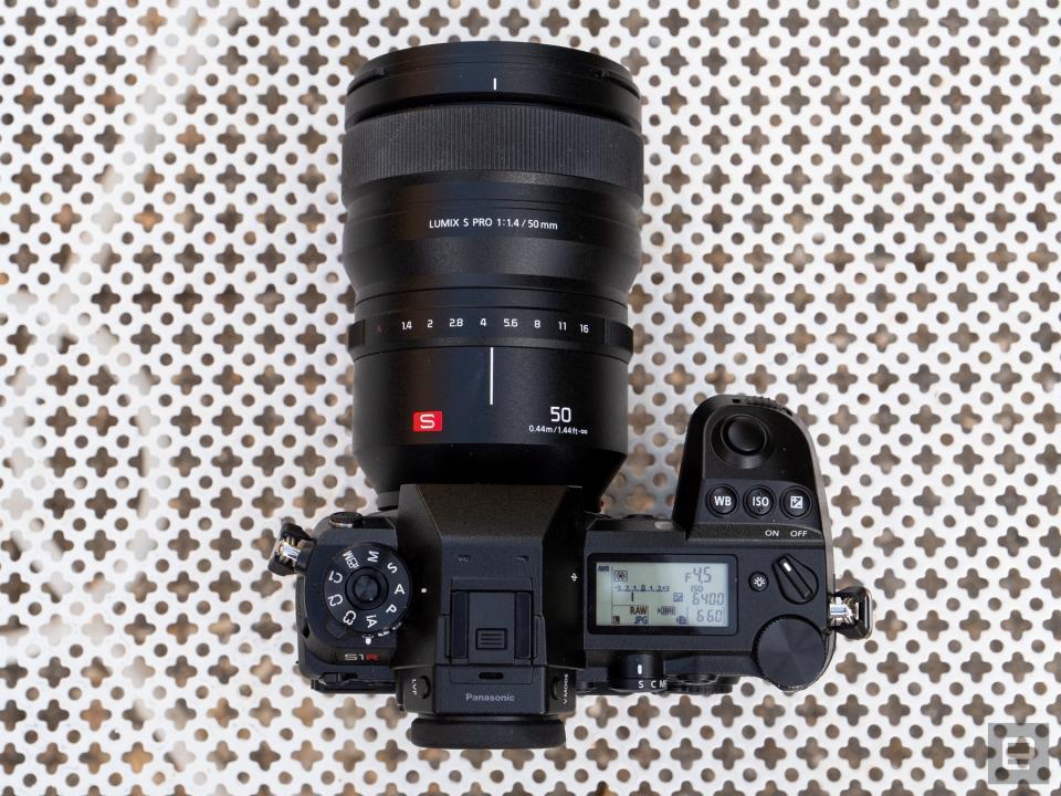 Panasonic S1R full-frame mirrorless camera