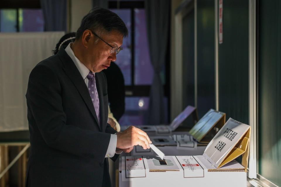 Taiwan People’s Party (TPP) presidential candidate Ko Wen-je casts his ballot at a polling center on 13 January 2024 in Taipei, Taiwan (Getty Images)