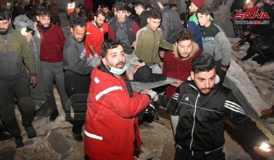 Víctimas del terremoto entre Turquía y Siria ascienden a casi 1.800 personas. Imagen cortesía de Agencia Arabe Siria de Noticias (SANA).