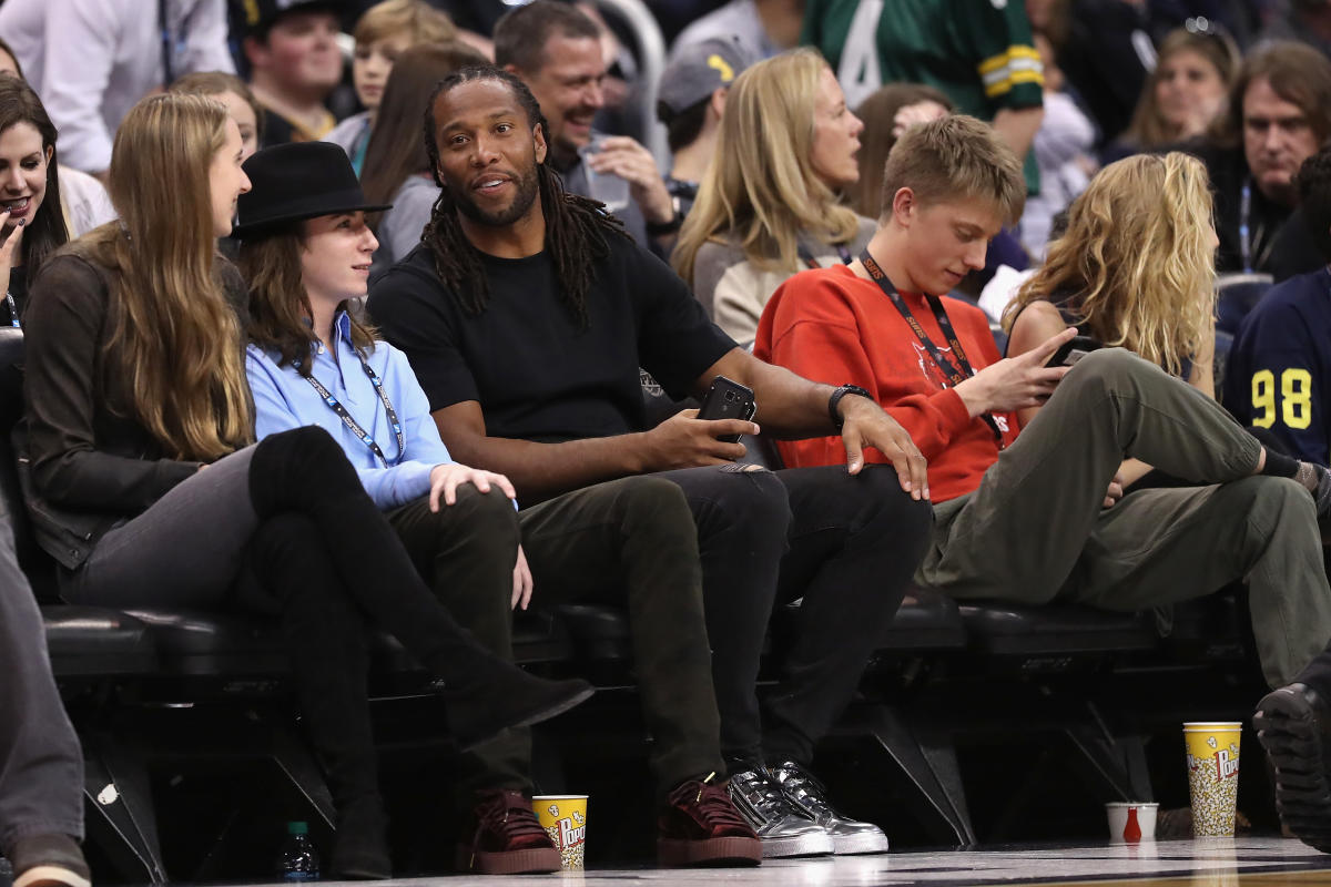 NFL Star Larry Fitzgerald Buys Minority Stake in NBA's Phoenix Suns