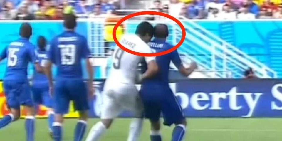 luis suarez bites italy