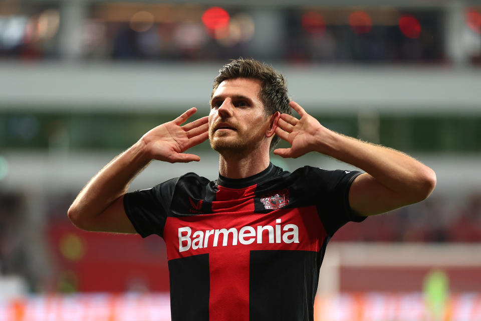 Jonas Hofmann y el Bayer Leverkusen buscan terminar con el ayuno de 120 años sin título en la Bundesliga. (Foto: Lars Baron/Getty Images)