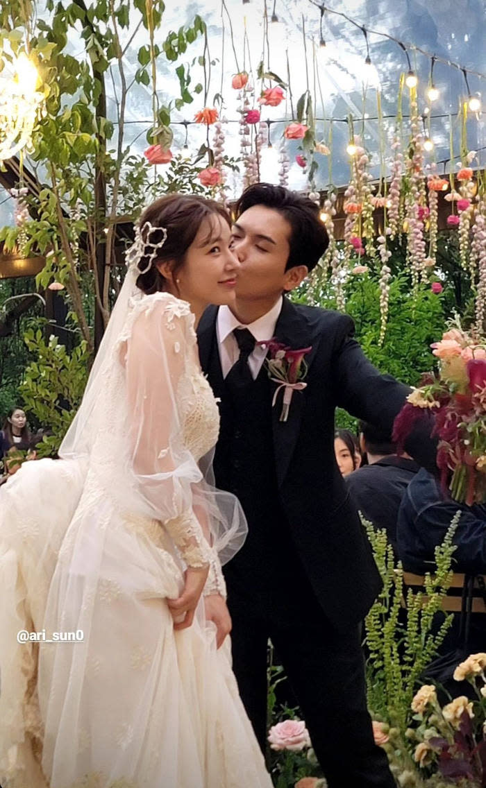 Ryeowook and Ari tied the knot in a garden-like wedding