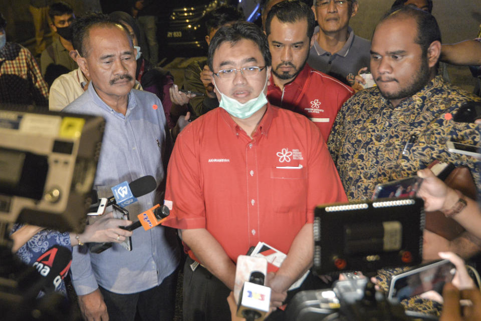 Bersatu supreme council member Akramsyah Muammar Ubaidah Sanusi speaks to the media after leaving the Bersatu meeting in Kuala Lumpur June 4, 2020. — Picture by Shafwan Zaidon