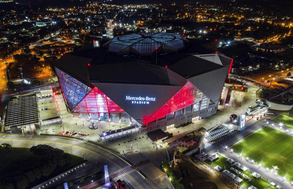 ARCHIVO - Esta foto de archivo del 21 de septiembre del 2018 muestra el estadio Mercedes-Benz en Atlanta. (AP Foto/Danny Karnik, Archivo)