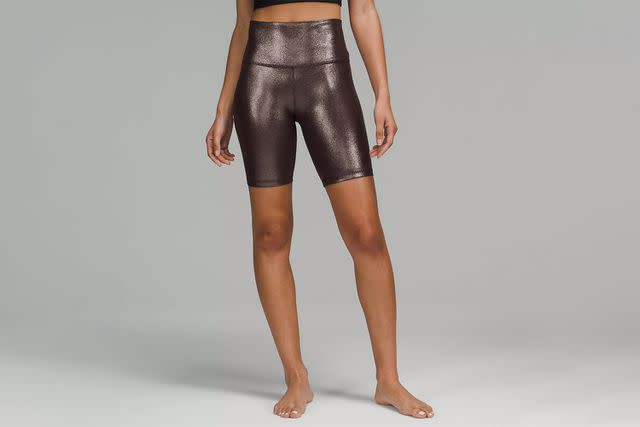 <p>Lululemon</p>