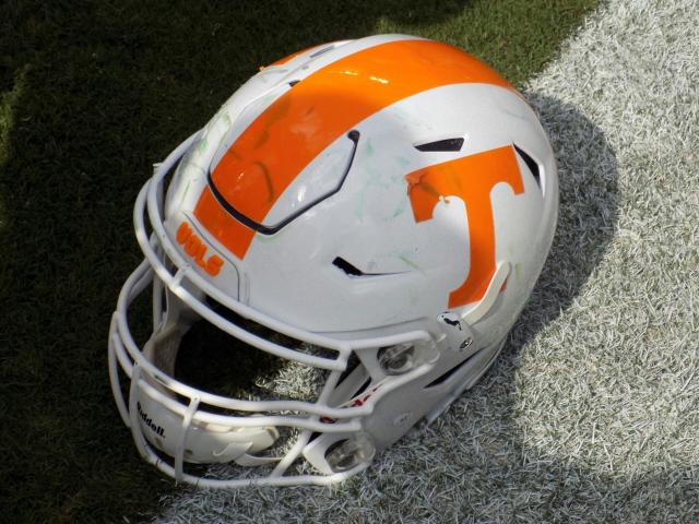 Tennessee announces uniform combination for Alabama game