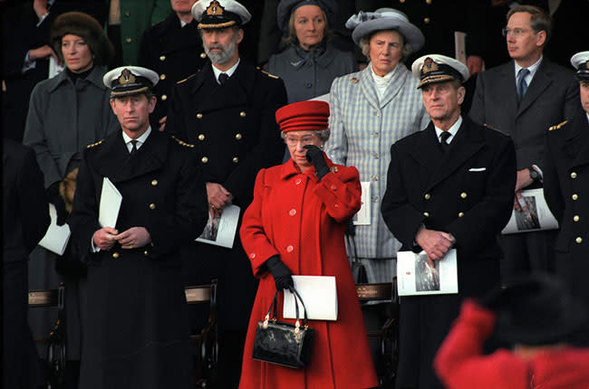queen-tears-royal-yacht-britannia