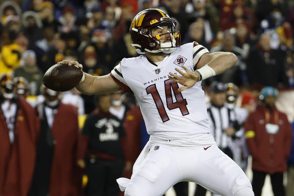 Quarterback Flexibility: A Look At Offensive Player Flex Leagues – The Late  Round Quarterback