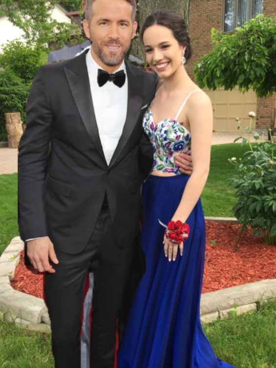 This teen photoshopped Ryan Reynolds into her prom pic