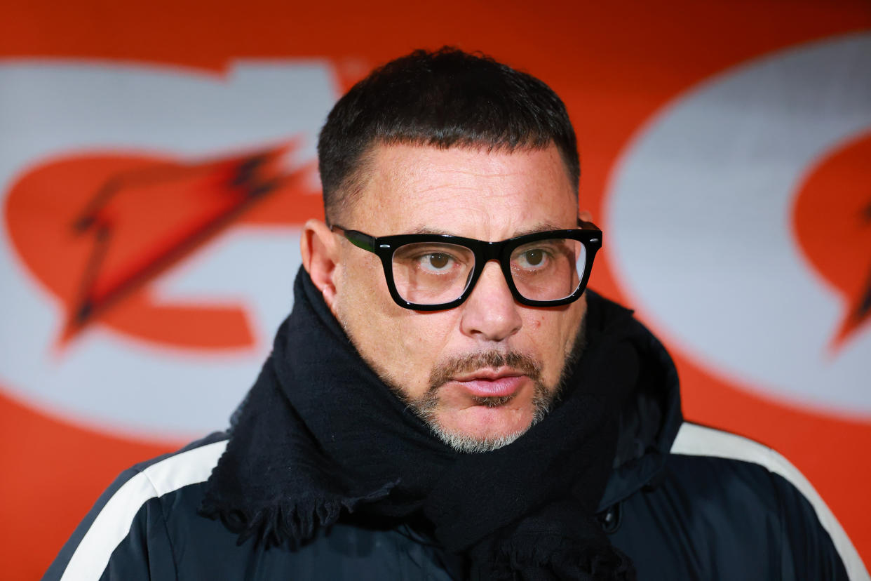 MEXICO CITY, MEXICO - DECEMBER 07: Antonio Mohamed, coach of Pumas UNAM looks on prior the semifinals first leg match between Pumas UNAM and Tigres UANL as part of the Torneo Apertura 2023 Liga MX at Olimpico Universitario Stadium on December 07, 2023 in Mexico City, Mexico. (Photo by Hector Vivas/Getty Images)