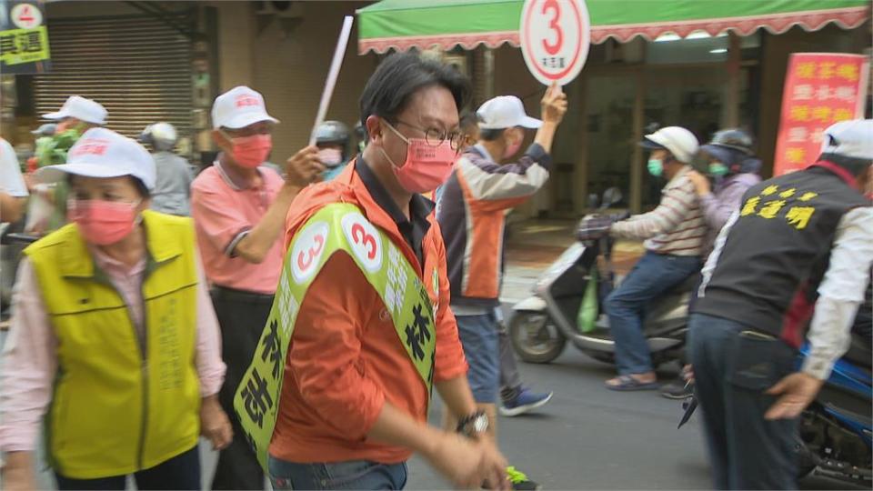 民進黨高雄大岡山議員參選人　林志誠市場掃街拜票人氣超旺