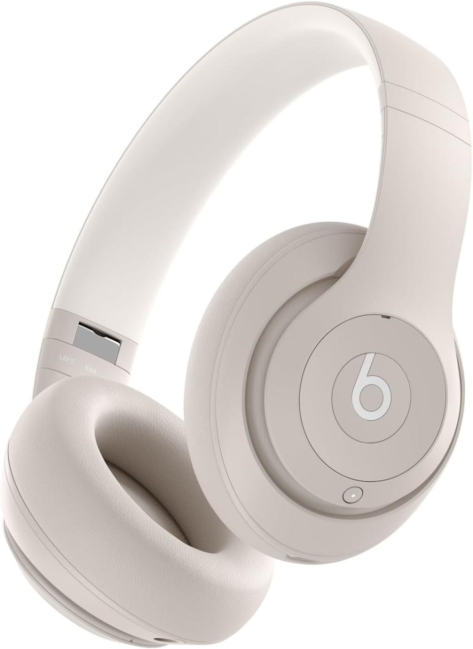 Beats Studio Pro in Sandstone.