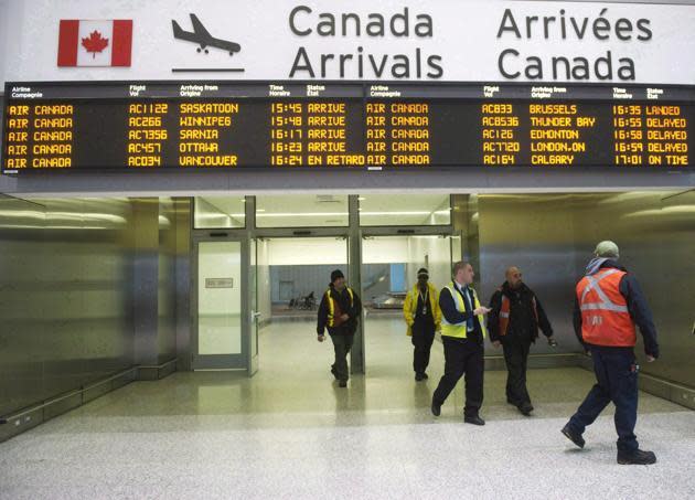 6º país con vuelos más caros – coste promedio de Canadá por 100 km: 38,71 dólares (THE CANADIAN PRESS/Nathan Denette)