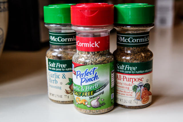 McCormick Perfect Pinch Garlic & Herb Salt Free Seasoning Blend