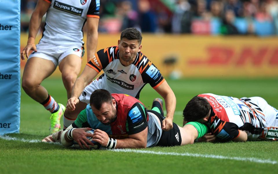 Will Collier dives over the line to score the hosts' opening try - GETTY IMAGES