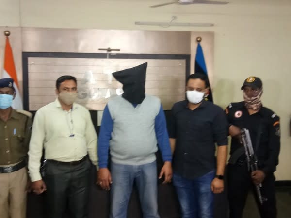 A team of Gujarat ATS arrested terrorist Dawood Ibrahim's aide, Abdul Majeed Kutty, from Jamshedpur in Jharkhand on Saturday