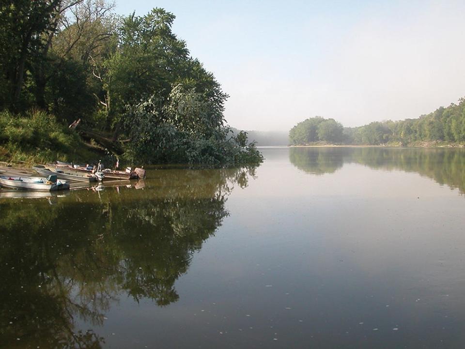 Originating in Ohio, the roughly 500-mile-long Wabash River, which empties into the Ohio River near Mount Vernon, is Indiana's official state river.
