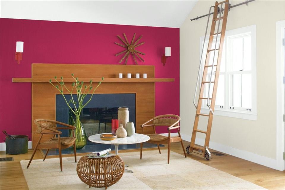 Benjamin Moore Magenta paint color