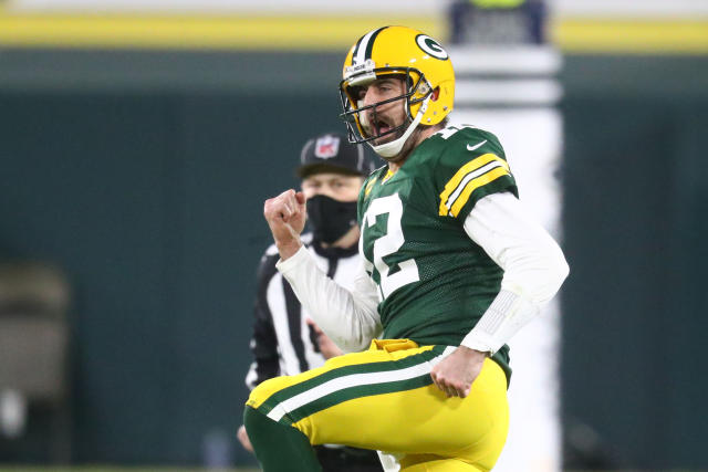 Aaron Rodgers returns to spotlight at Packers minicamp