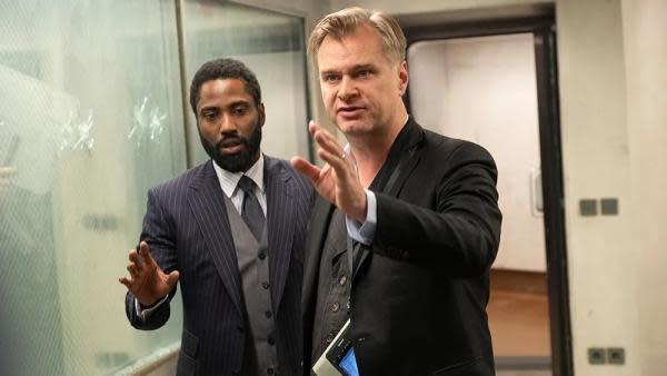 Christopher Nolan dirigiendo Tenet (Fuente: Variety)