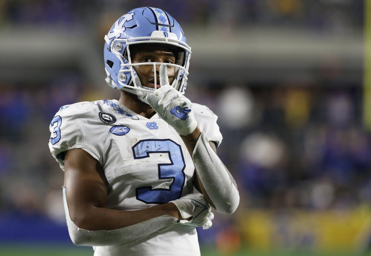 North Carolina receiver Antoine Green gestures toward fans in the Pittsburgh student section during the Tar Heels’ loss in overtime last month at Heinz Field.