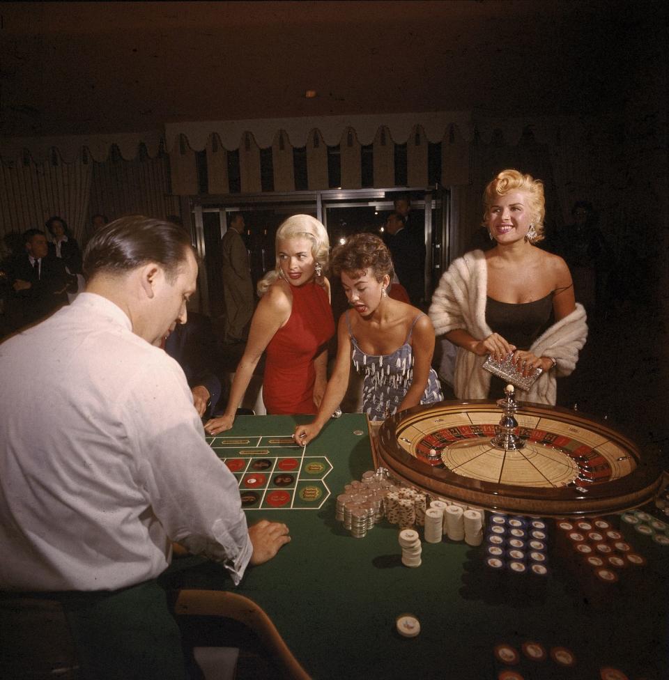 A Look Inside the Defining Era of 1950s Las Vegas