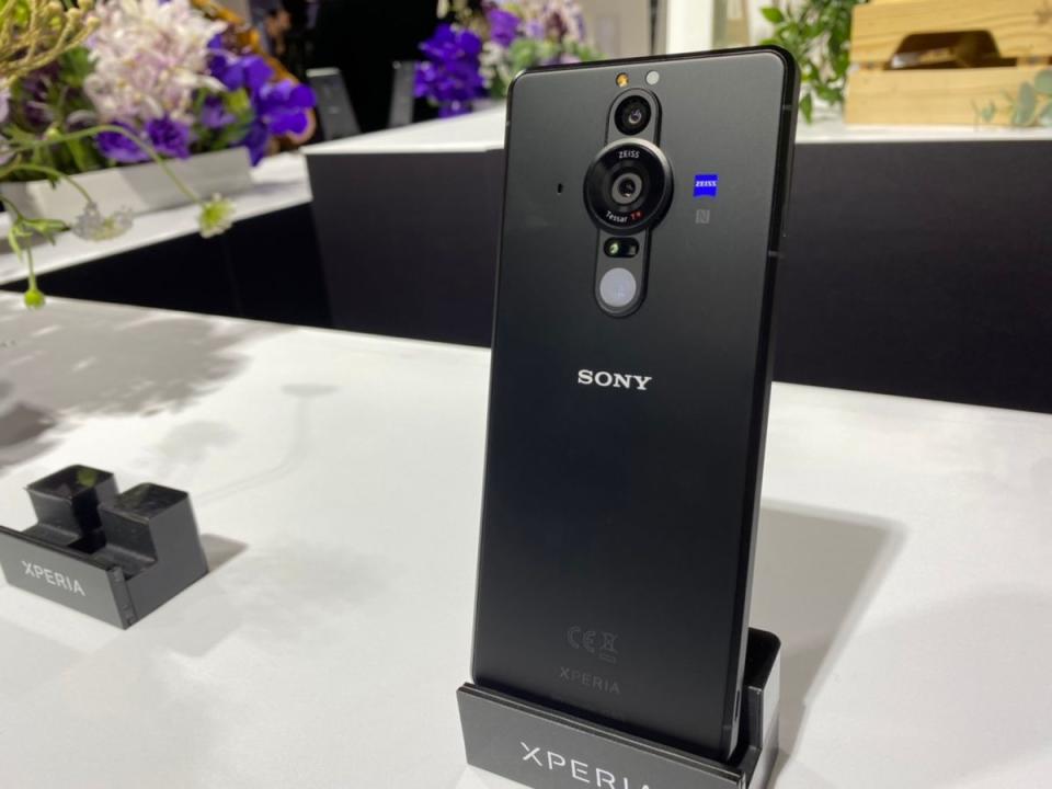 ▲Xperia PRO-I集頂級攝影能力、極致行動娛樂之大成，同時維持纖薄合宜的8.9mm機身。（圖／記者賴志昶攝）