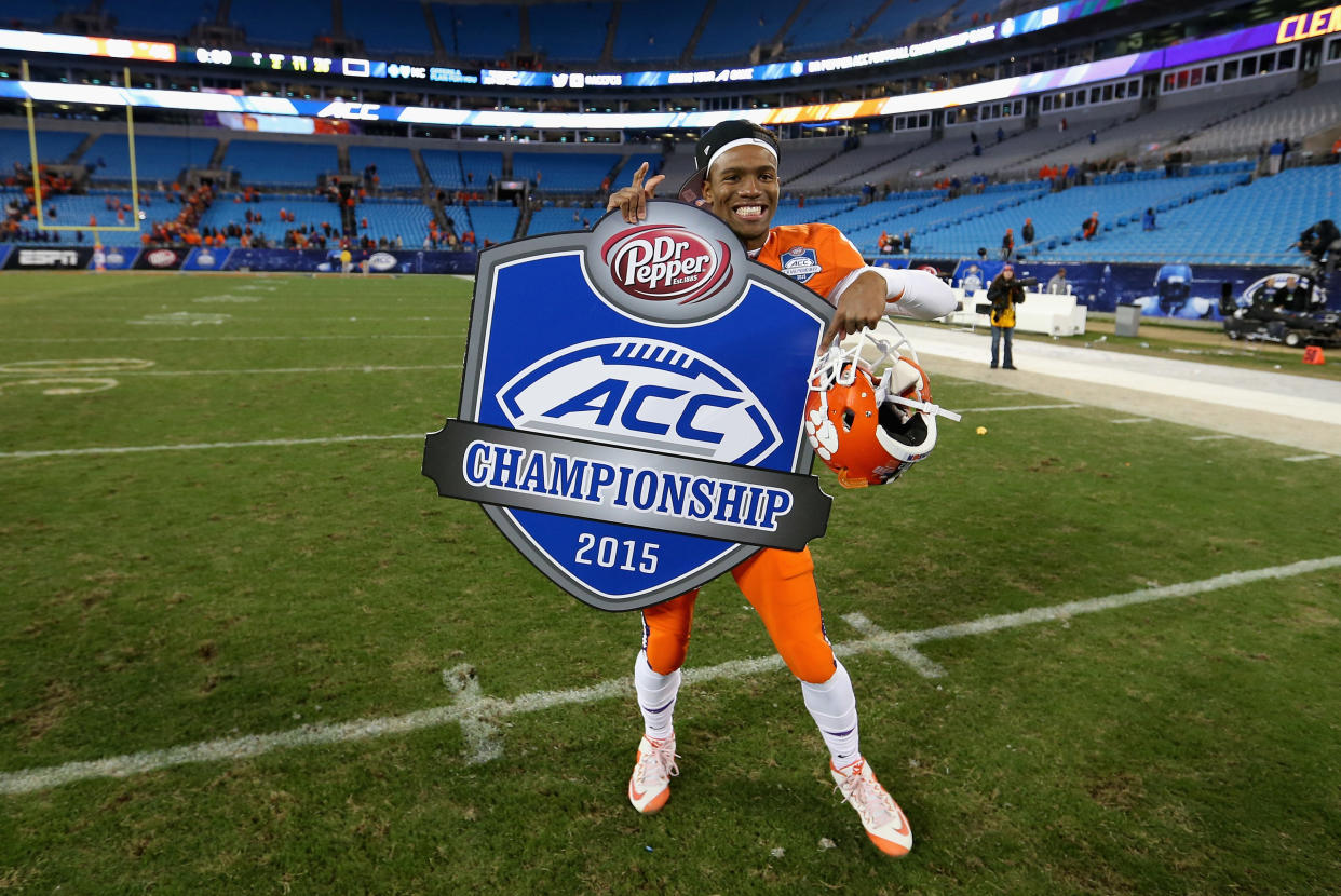 Kelly Bryant takes over for Deshaun Watson at Clemson. (Getty)