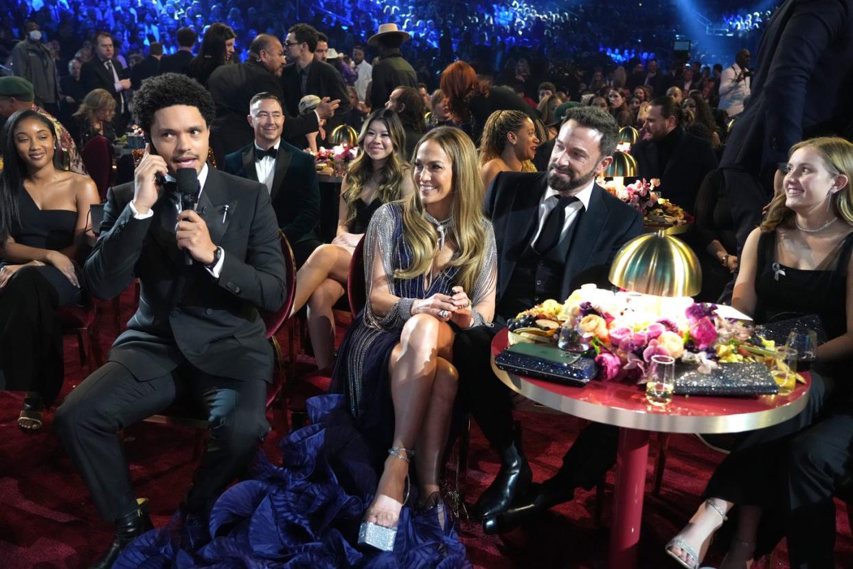 jennifer lopez and ben affleck alongside the seat filler